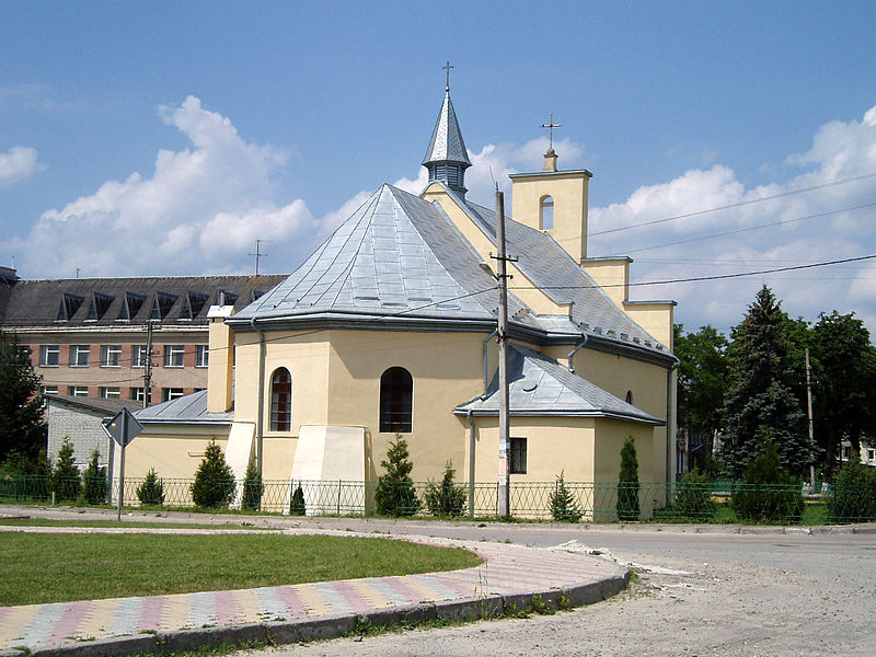 File:Church of Saint Nicholas, Mykolaiv, Lviv Oblast (1).jpg