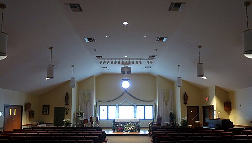 Church of the Ascension (Johnstown, Ohio) - nave with Easter decoration