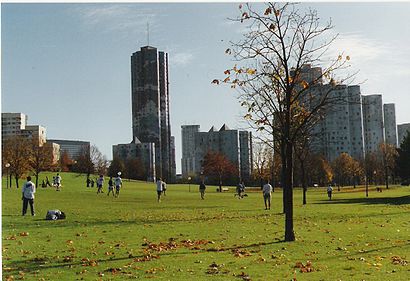 Comment aller à Park Andre Malraux en transport en commun - A propos de cet endroit