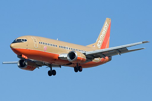 Classic Colors Southwest Airlines N648SW Boeing 737-3H4 SJC