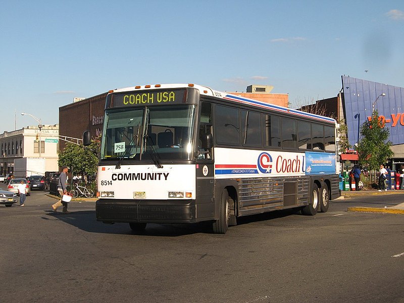 File:Coach USA MCI.jpg