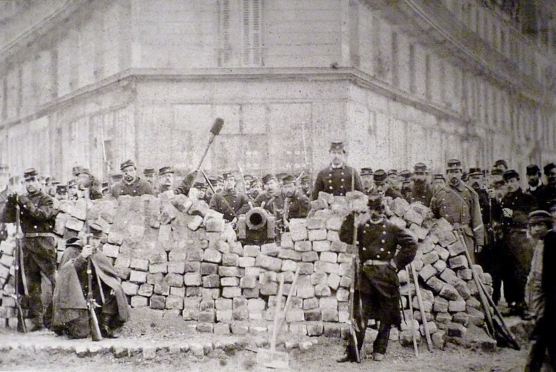 File:Commune de Paris barricade boulevard Voltaire.jpg