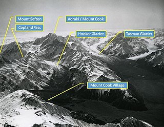 <span class="mw-page-title-main">Copland Pass</span> New Zealand alpine pass