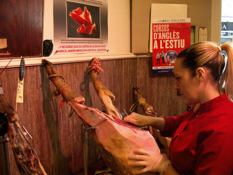 File:Cortando Jamon Iberico.jpg