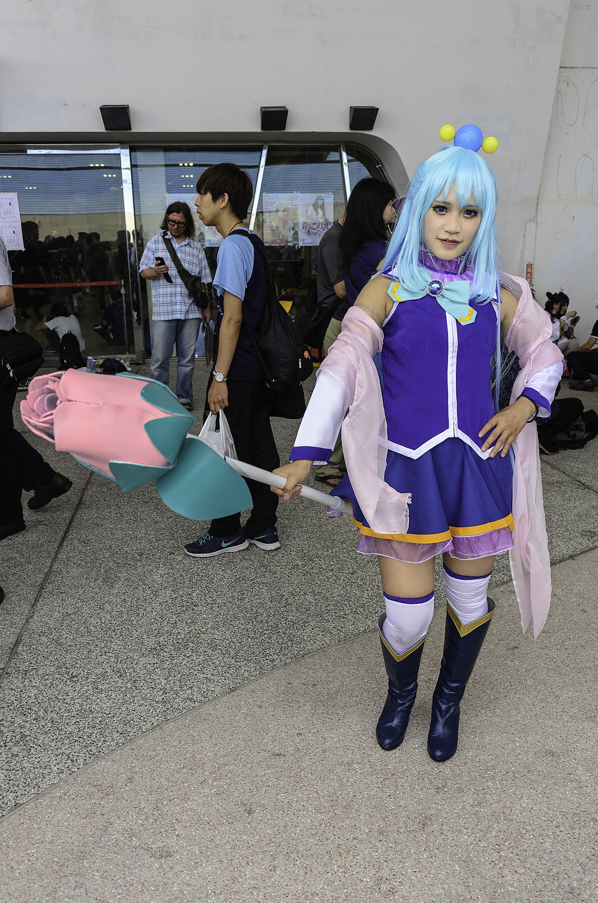 File:Cosplayers of Kazuma and Aqua, KonoSuba 20160507b.jpg - Wikimedia  Commons