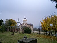 Le site, avec l'église du Saint-Prince-Lazare.