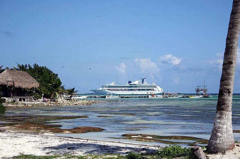 File:Cruise Ship at Puerto Barrios, Guatemala.jpg