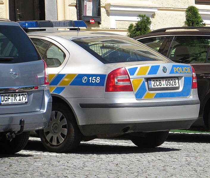 File:Czech Republic police car 02.JPG