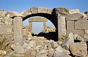 Binbirkilise: Generelles zu den Bauten, Forschungsgeschichte, Madenşehir (Madenşehri, Madanşar)