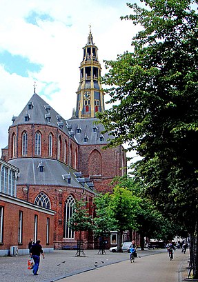 How to get to Der Aa-Kerk with public transit - About the place