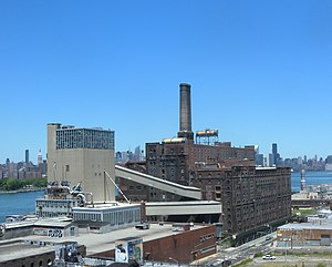 As seen from the Williamsburg Bridge to the south Domino WBB jeh.jpg