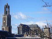 Chœur (à partir de 1254), transept et tour de la cathédrale d'Utrecht