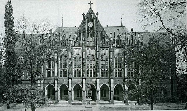 Kreuzschule, neogothic building of 1866, destroyed in 1945