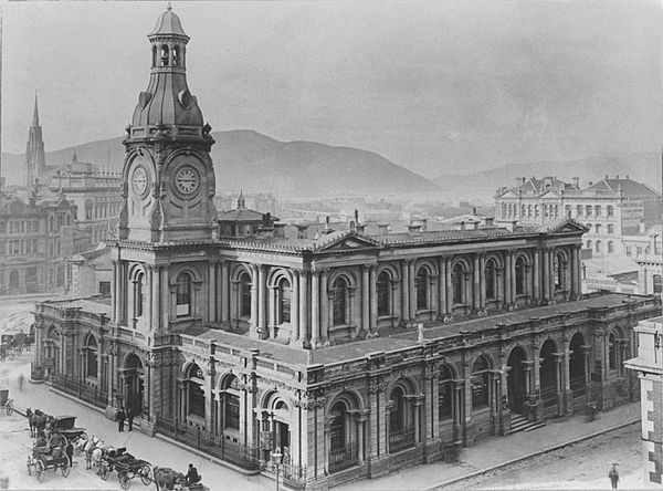 The Exchange Building, designed by William Mason and demolished in the 1960s to make way for John Wickliffe House, gave the area its name