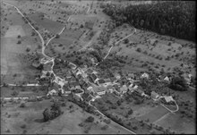 Aerial view (1953) ETH-BIB-Bretzwil-LBS H1-015031.tif