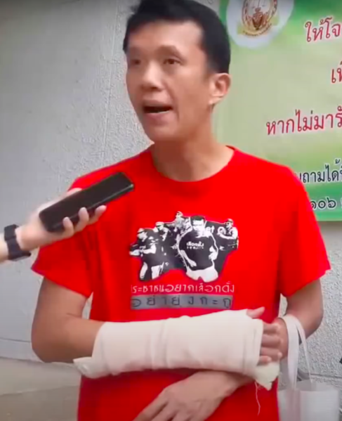 File:Ekachai Hongkangwarn has been assaulted seven times since 2017.png