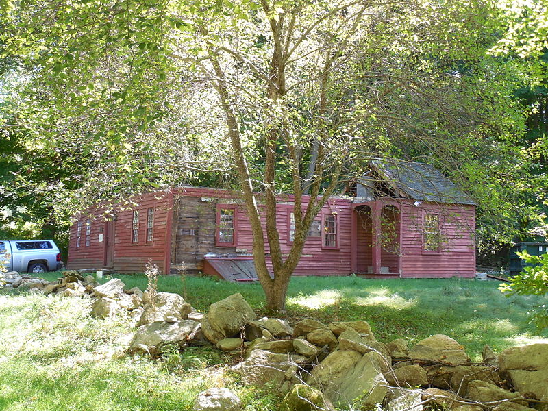 File:Elias Sprague House, under renovation, Coventry CT.jpg