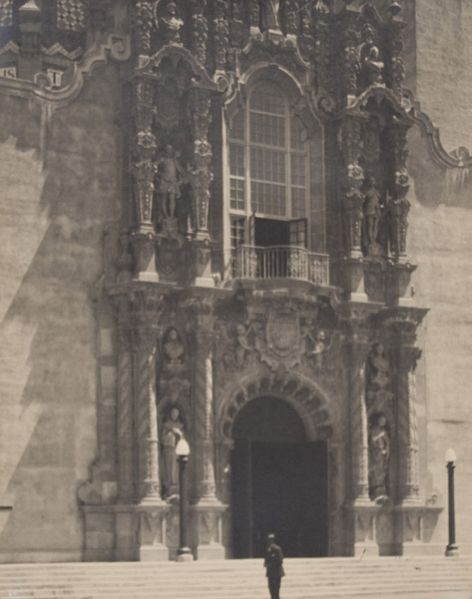 File:Entrance to California Building (Panama-California Exposition) (5711524784).jpg