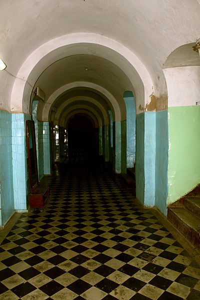 File:European style bath in Ganja.JPG