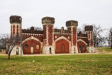 Facade of the old bear pits Fairground Park Bear Pits.jpg