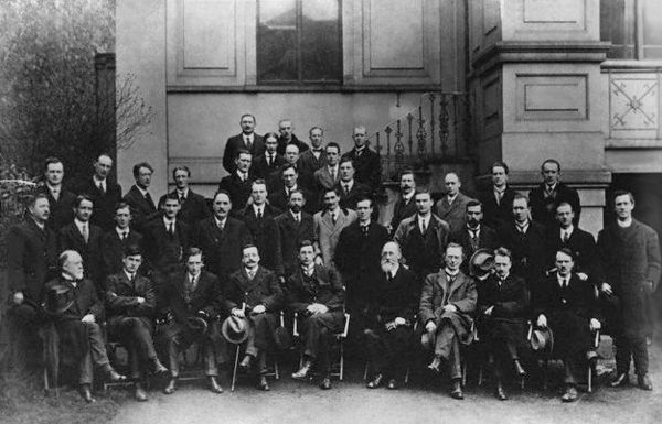 Members of the First Dáil, outside the Mansion House, 10 April 1919. 1st row (left to right): L. Ginnell, M. Collins, C. Brugha, A. Griffith, É. de Va