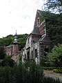 2008 : église et colombier de l'ancienne abbaye de Flône désaffectée.