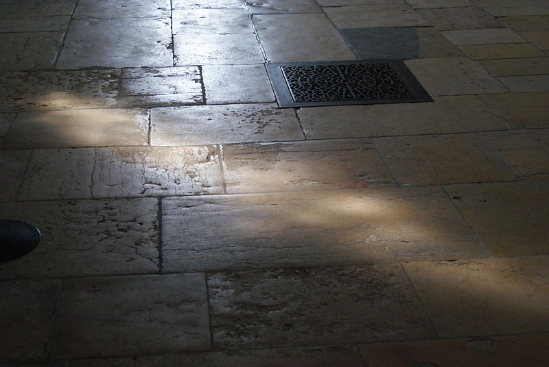 File:Floor light (2747881786).jpg