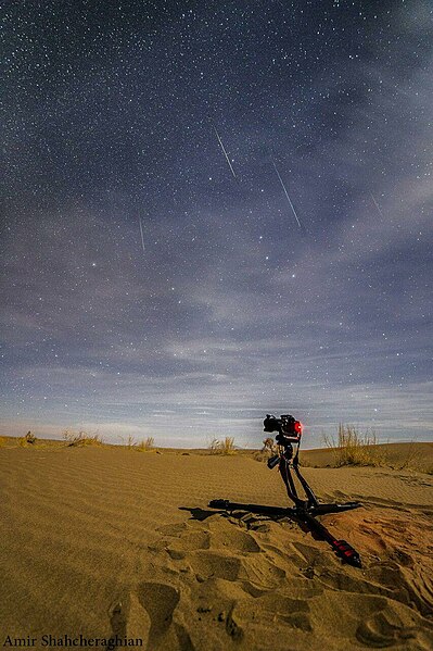 File:Geminid meteor shower.jpg