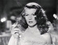 Gilda (Rita Hayworth).