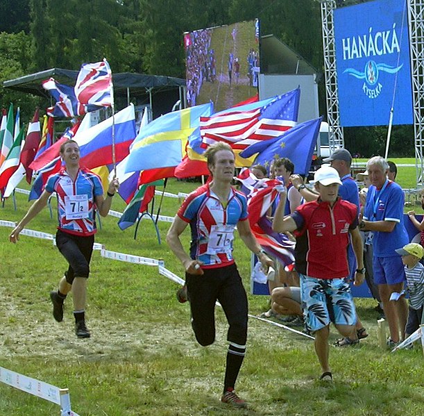 File:Gold Relay UK WOC 2008-crop.jpg