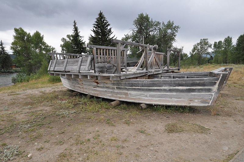 File:GrandTetonNP MenorsFerry ReplicaFerryBoat.jpg