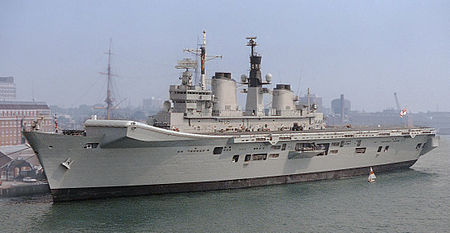 Tập_tin:HMS_Illustrious_1.jpg