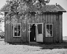 The Fox House in 1981 with the structural planks exposed Herbert M. Fox.jpg