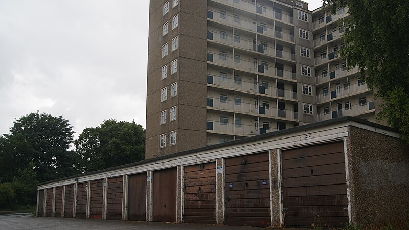 File:Highways flats, Killingbeck, Leeds (4th June 2020) 012.jpg