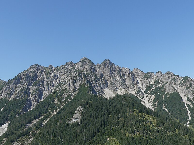 File:Hohe Köpfe von Vordergamp.jpg