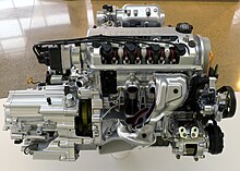 D16Y8 engine Honda Heritage Museum (Marysville, Ohio) - 1996 Civic 1.6L VTEC engine and transmission 2.jpg