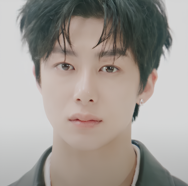 File:Hyungwon - HMBD Campaign by Marie Claire Korea in February 2023.png