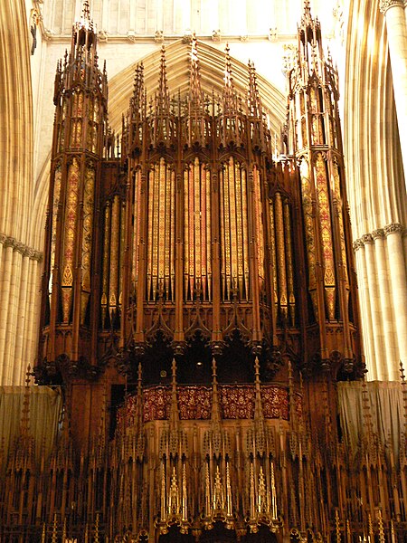 File:Interior of York Minster31.JPG