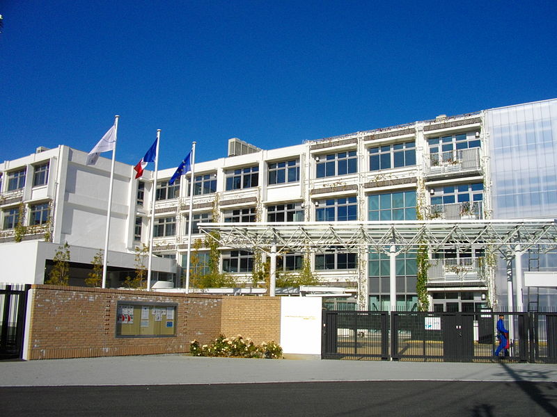 File:International French School in Tokyo.JPG