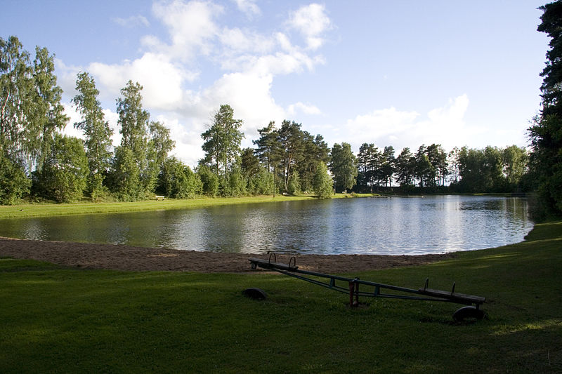 File:Järpås badsjö 02.jpg