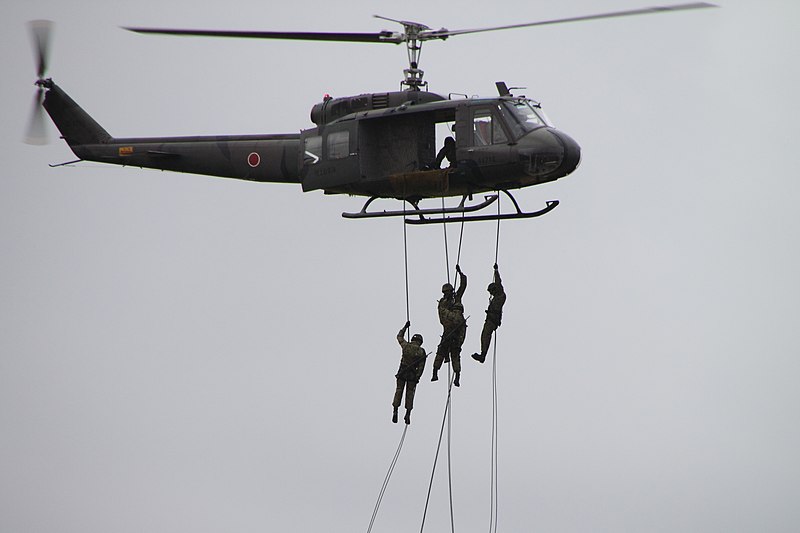 File:JGSDF soldiers fast roping.jpg