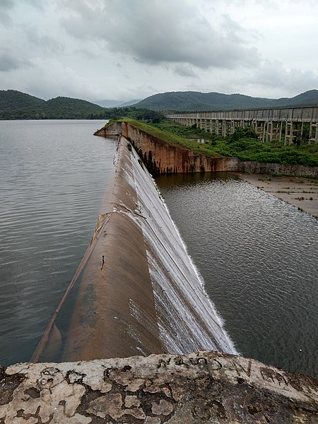 File:Jambadahalla Reservoir.jpg