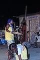 Jeunes femmes exécutant une dans traditionnelle du Bénin 13