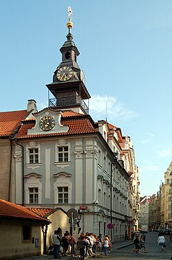 Pohled na Židovskou radnici od západu