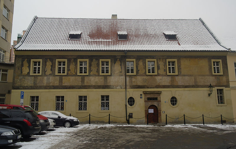 File:Jindrisska stara skola 2.jpg