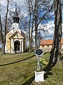 English: Chapel in the village of Kaliště u Lipí, České Budějovice District, Czech Republic. Čeština: Kaple sv. Andělů v obci Kaliště u Lipí, okres České Budějovice.