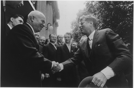Khrushchev și Kennedy