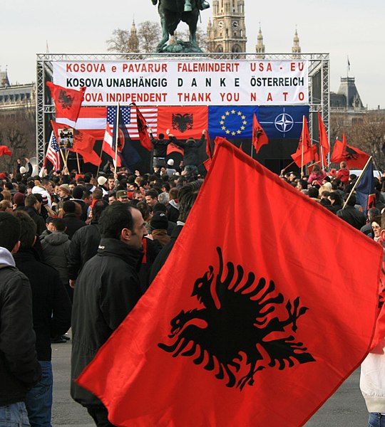 File:Kosova independence Vienna 17-02-2008 b.jpg