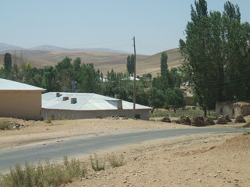 File:Kuşkayası - panoramio.jpg