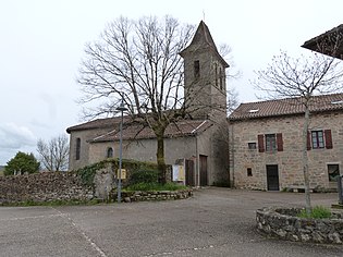 L'église Saint-Pierre (Planioles, Lot).jpg